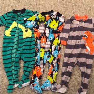 3 carters size 12 month fleece  footed pajamas